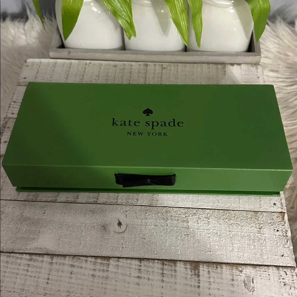 NIB Kate spade cozy fuzzy low cut socks box set